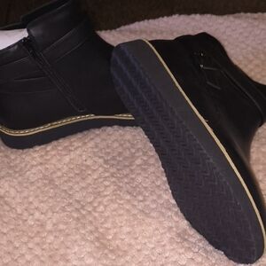 Cloudwalkers Black Ankle Boots